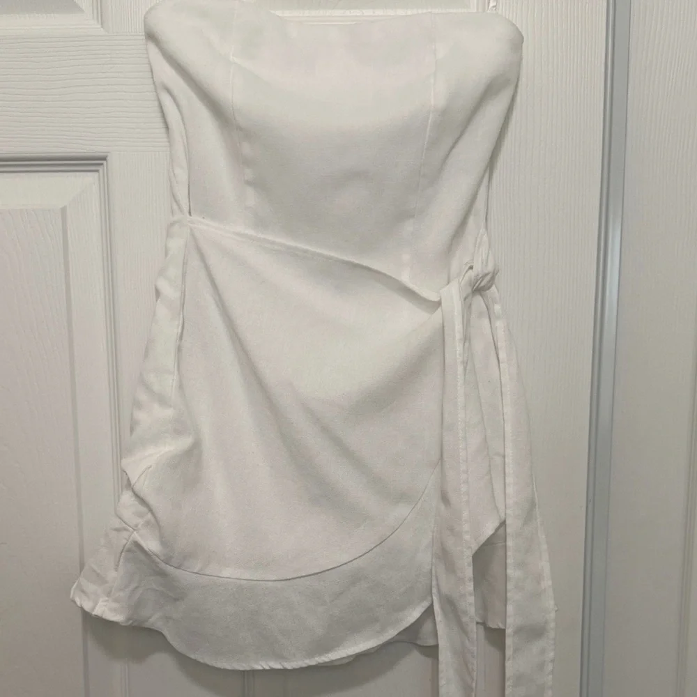 Princess Polly White Strapless Wrap Dress - Picture 5 of 7